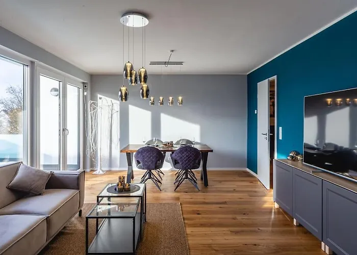 A&v Wunderschoene Penthouse דירה מוארס